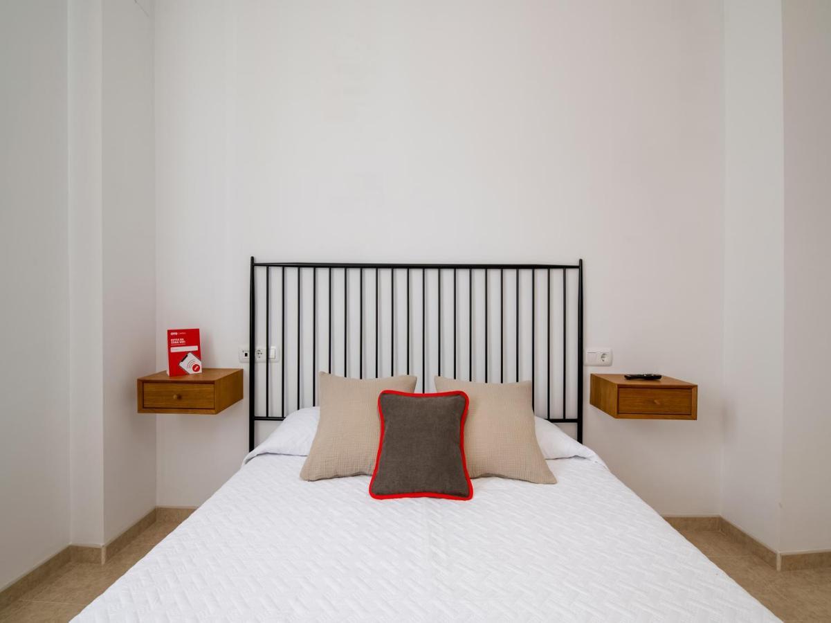 Apartamentos Santiago Écija Exteriör bild
